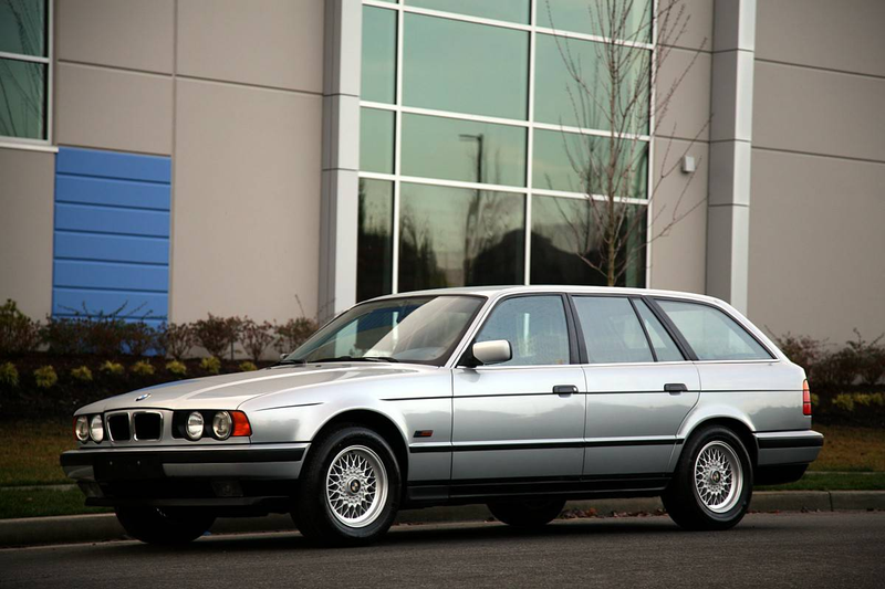 Illustration for article titled At $15,900 Canadian, Could This 1994 BMW 525tds Estate Be The New Family Canuckster?